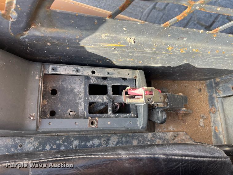 image for item MG9371 1999 Case 95XT  skid steer loader