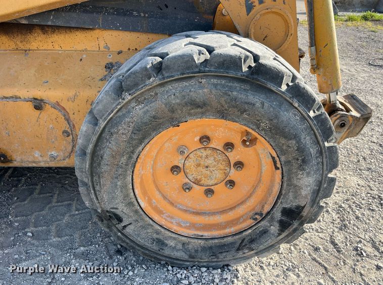 image for item MG9371 1999 Case 95XT  skid steer loader