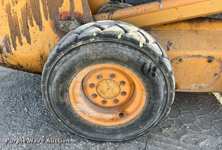 image for item MG9371 1999 Case 95XT  skid steer loader