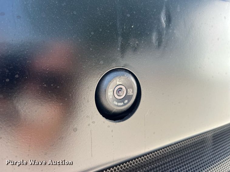 image for item MG9381 2020 Caterpillar 242D3  skid steer loader