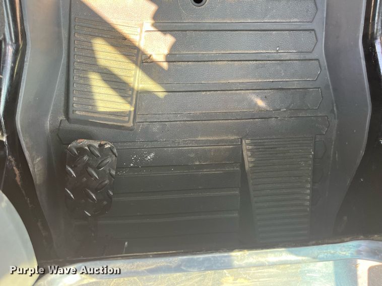 image for item MG9381 2020 Caterpillar 242D3  skid steer loader