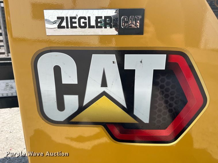 image for item MG9381 2020 Caterpillar 242D3  skid steer loader