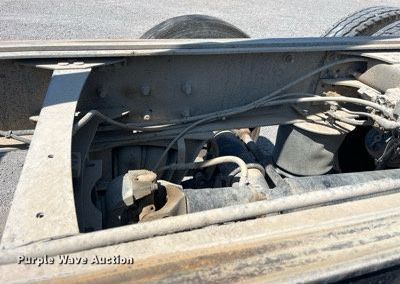 image for item MG9383 2007 Mack CHN613  dump truck