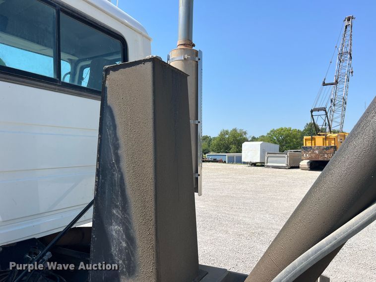 image for item MG9383 2007 Mack CHN613  dump truck