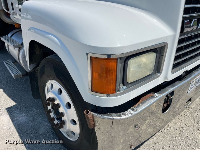 image for item MG9383 2007 Mack CHN613  dump truck