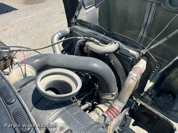 image for item MG9383 2007 Mack CHN613  dump truck