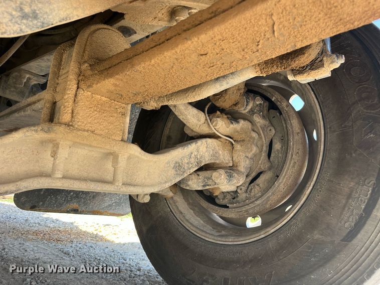 image for item MG9383 2007 Mack CHN613  dump truck