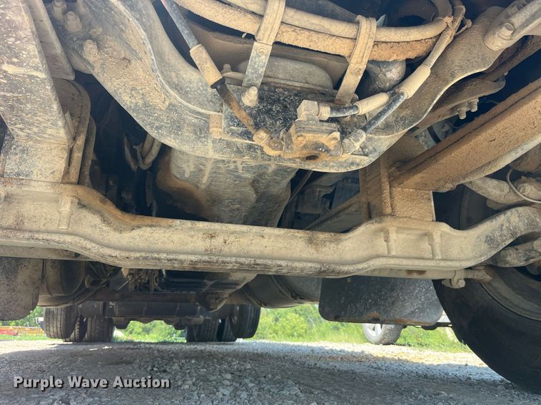 image for item MG9383 2007 Mack CHN613  dump truck