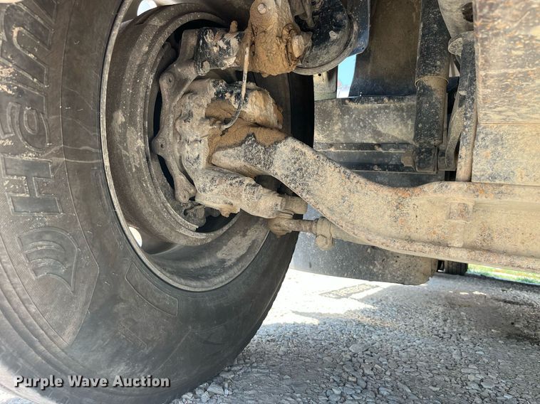 image for item MG9383 2007 Mack CHN613  dump truck