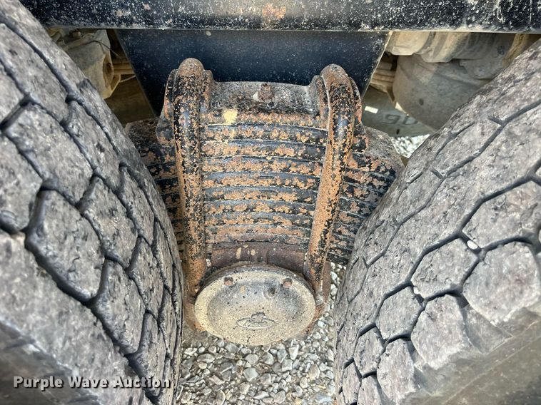 image for item MG9383 2007 Mack CHN613  dump truck