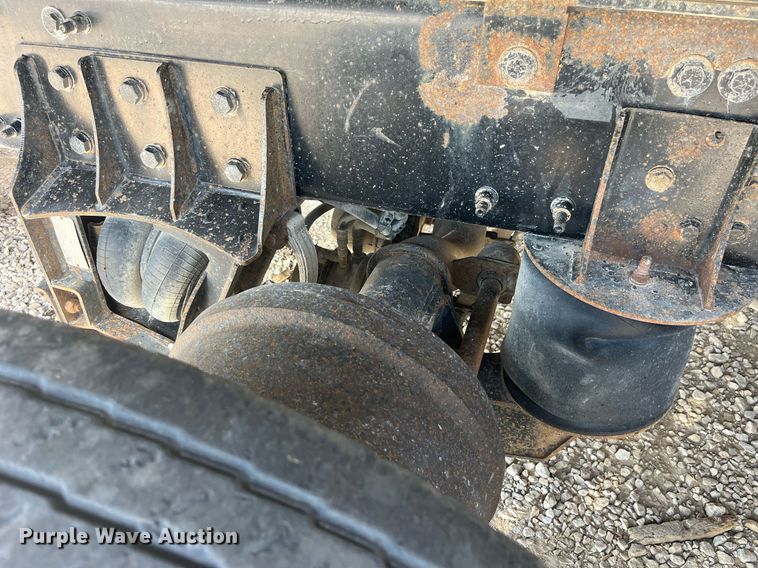 image for item MG9383 2007 Mack CHN613  dump truck