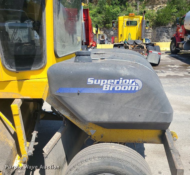 image for item MG9609 2017 Superior Broom DT80K  sweeper