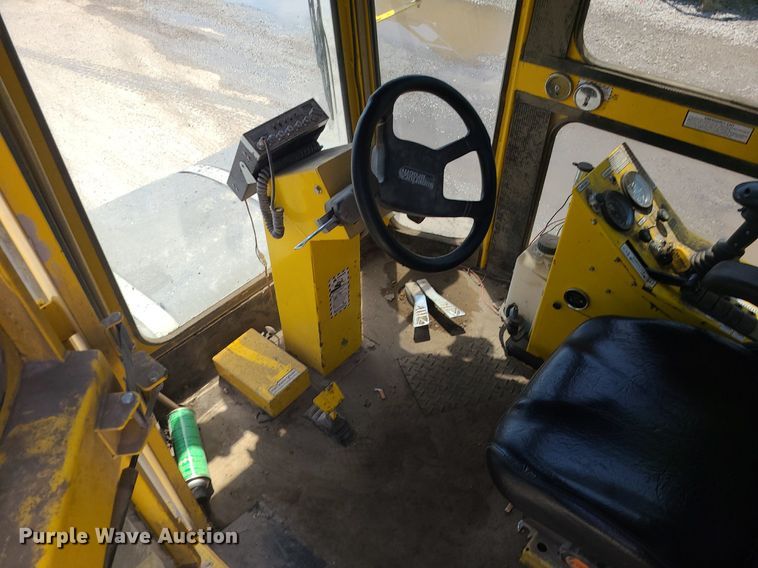 image for item MG9609 2017 Superior Broom DT80K  sweeper