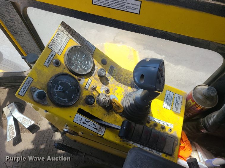 image for item MG9609 2017 Superior Broom DT80K  sweeper