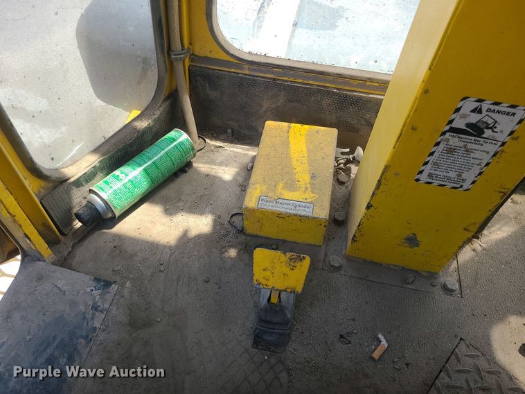 image for item MG9609 2017 Superior Broom DT80K  sweeper