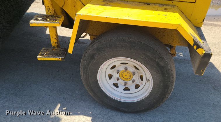 image for item MG9609 2017 Superior Broom DT80K  sweeper