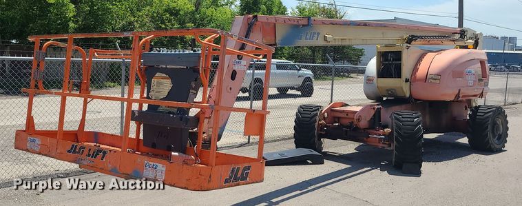 image for item MG9612 JLG 800A  boom lift