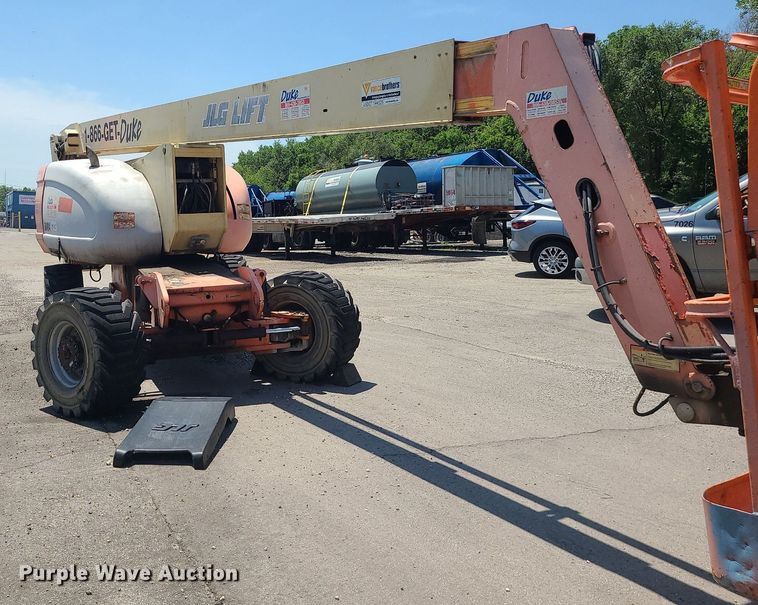 image for item MG9612 JLG 800A  boom lift