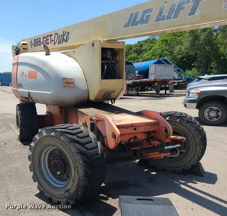 image for item MG9612 JLG 800A  boom lift