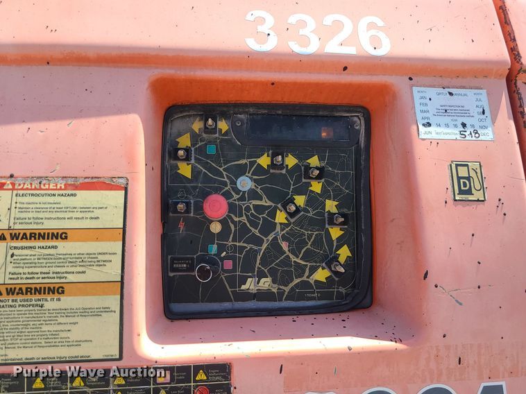 image for item MG9612 JLG 800A  boom lift