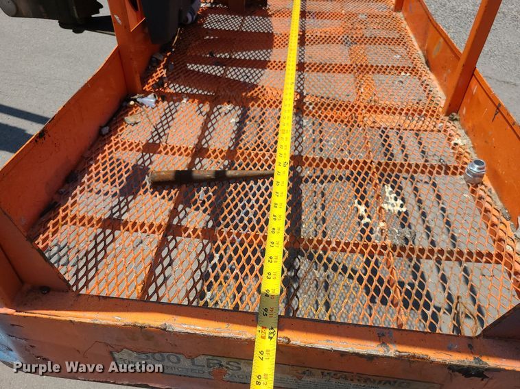 image for item MG9612 JLG 800A  boom lift