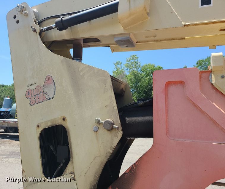 image for item MG9612 JLG 800A  boom lift