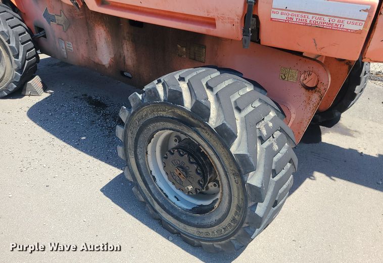 image for item MG9612 JLG 800A  boom lift