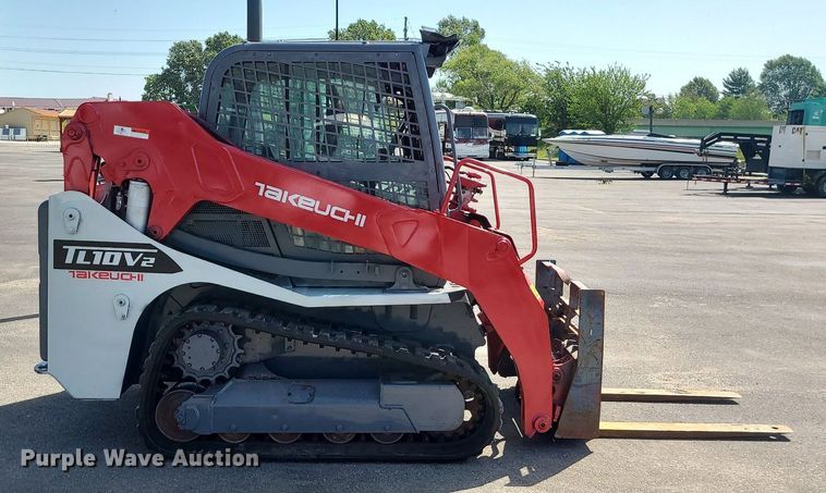 image for item MG9626 2018 Takeuchi TL10V-2  tracked skid steer loader