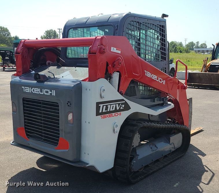 image for item MG9626 2018 Takeuchi TL10V-2  tracked skid steer loader