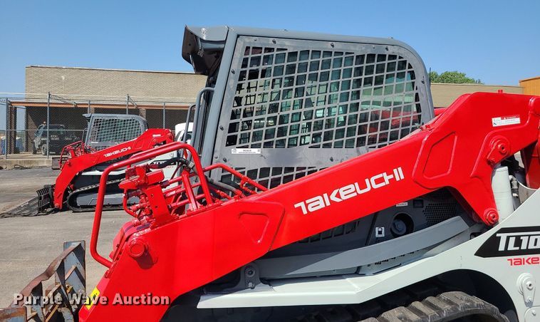 image for item MG9626 2018 Takeuchi TL10V-2  tracked skid steer loader