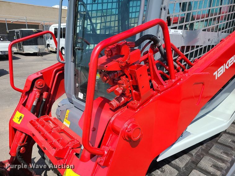 image for item MG9626 2018 Takeuchi TL10V-2  tracked skid steer loader