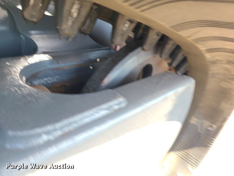 image for item MG9626 2018 Takeuchi TL10V-2  tracked skid steer loader