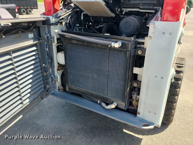image for item MG9626 2018 Takeuchi TL10V-2  tracked skid steer loader