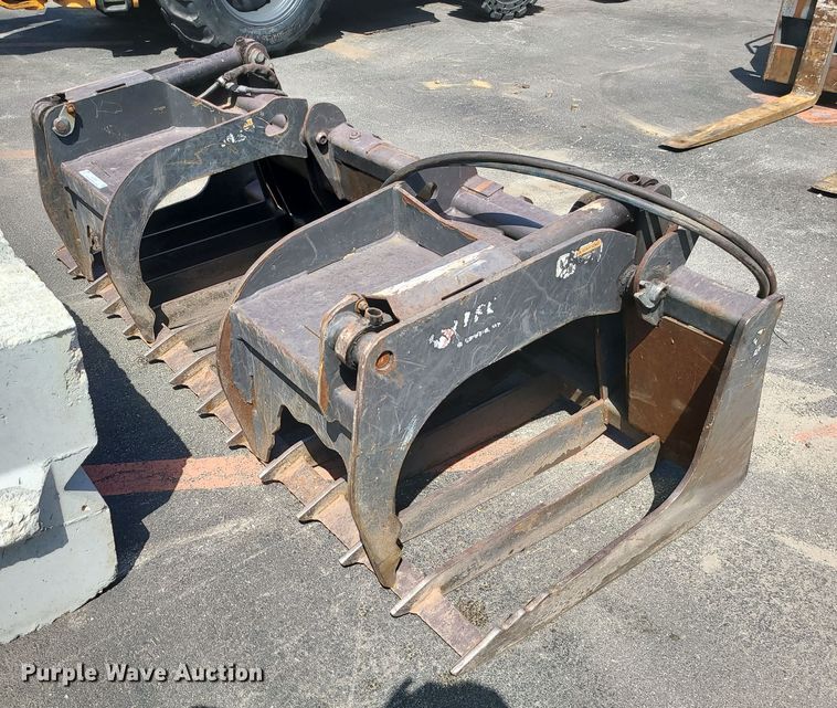 image for item MG9647 80" W grapple bucket