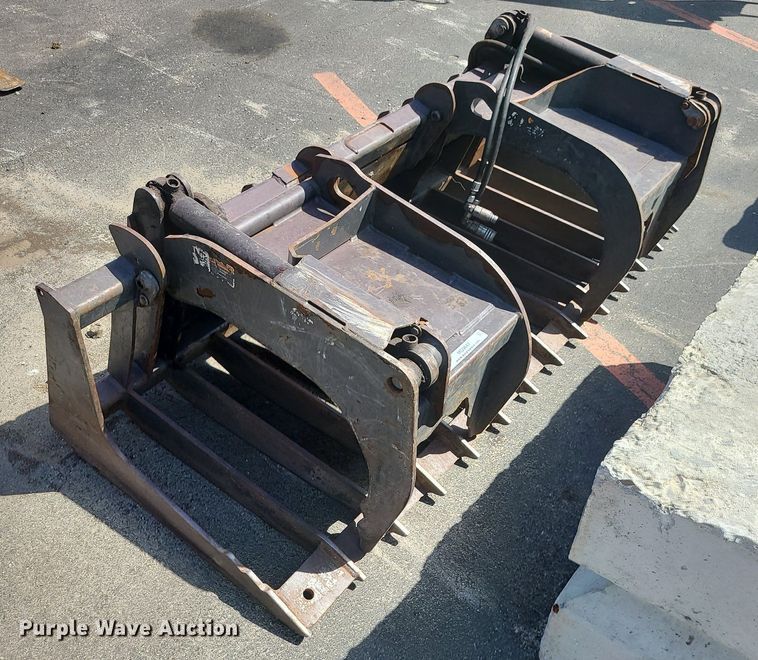 image for item MG9647 80" W grapple bucket