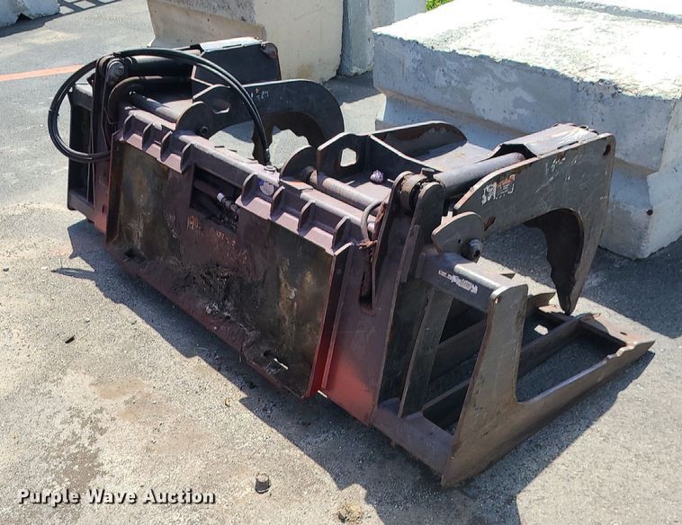 image for item MG9647 80" W grapple bucket