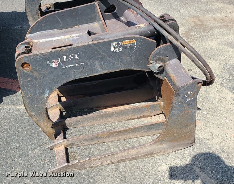 image for item MG9647 80" W grapple bucket