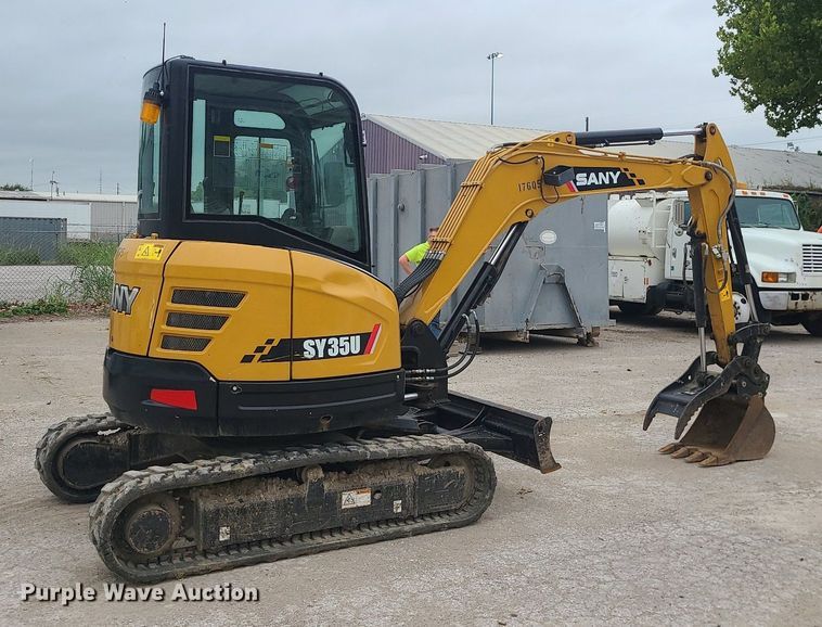 image for item MG9653 2017 Sany SY35U  mini excavator