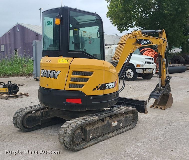 image for item MG9653 2017 Sany SY35U  mini excavator