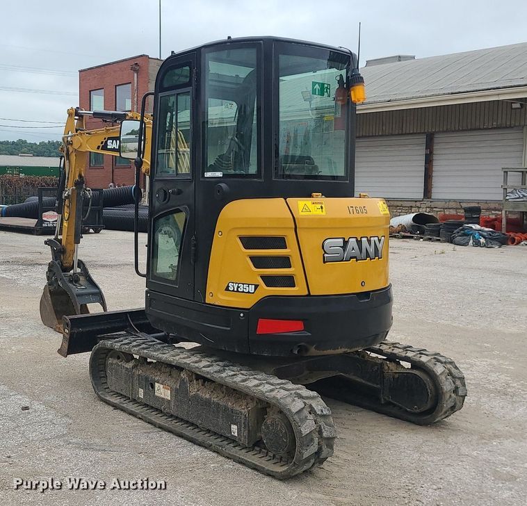 image for item MG9653 2017 Sany SY35U  mini excavator