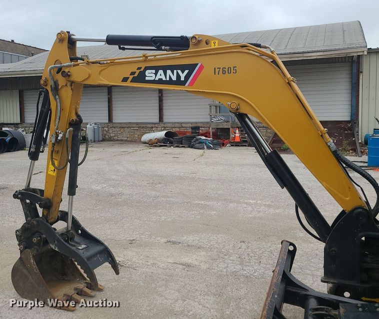 image for item MG9653 2017 Sany SY35U  mini excavator