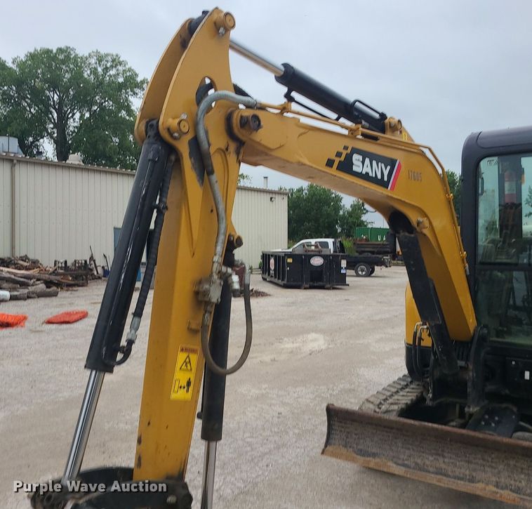 image for item MG9653 2017 Sany SY35U  mini excavator