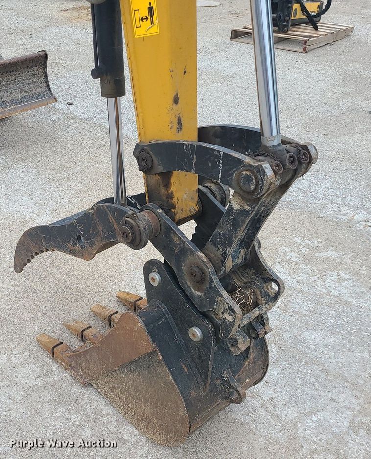 image for item MG9653 2017 Sany SY35U  mini excavator