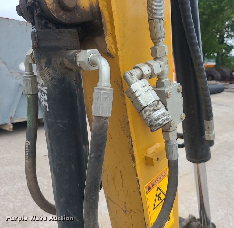 image for item MG9653 2017 Sany SY35U  mini excavator