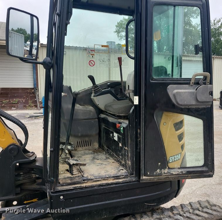image for item MG9653 2017 Sany SY35U  mini excavator