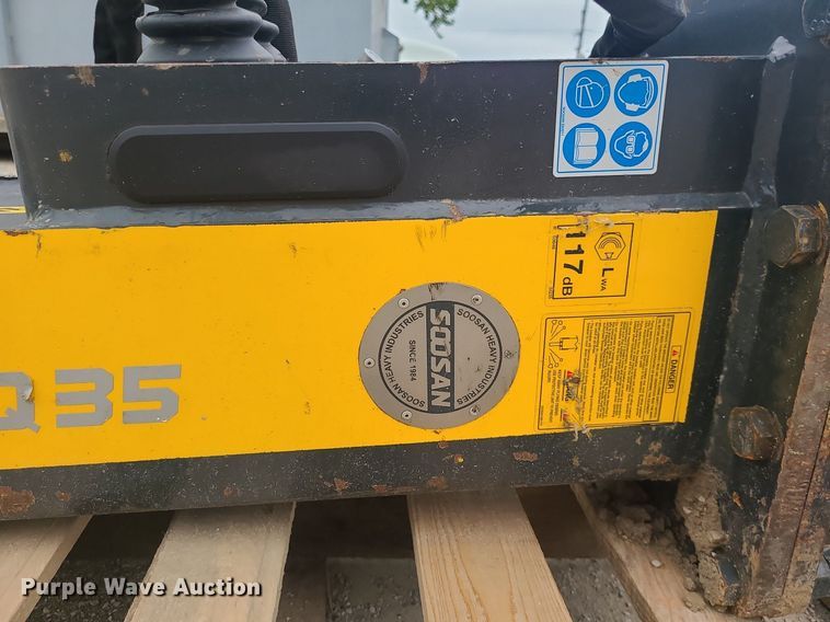 image for item MG9653 2017 Sany SY35U  mini excavator