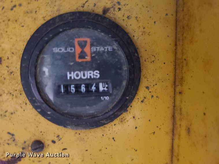 image for item MG9656 2001 Vermeer Navigator D7X11A  directional boring unit