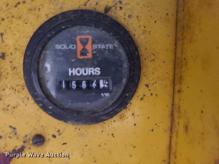 image for item MG9656 2001 Vermeer Navigator D7X11A  directional boring unit