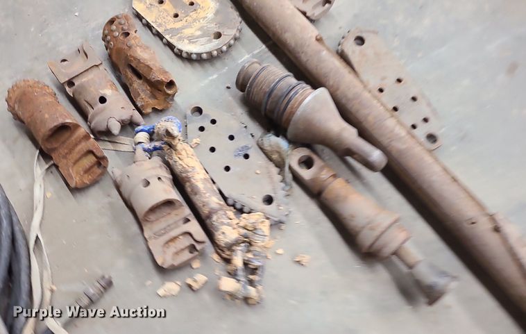 image for item MG9656 2001 Vermeer Navigator D7X11A  directional boring unit