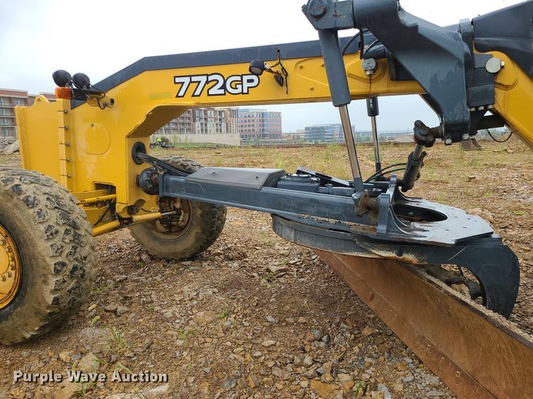 image for item MG9659 2009 John  Deere 772GP  motor grader
